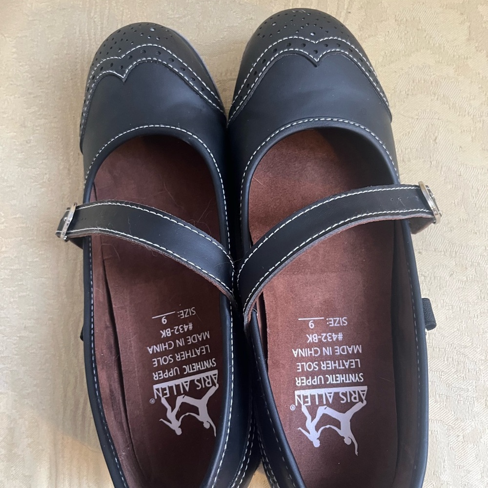 Brand new Aris Allen’s  Black Mary Jane swing dance Flats. Geniuine leather.
